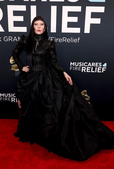 Lady Gaga live concert performance Mayhem album